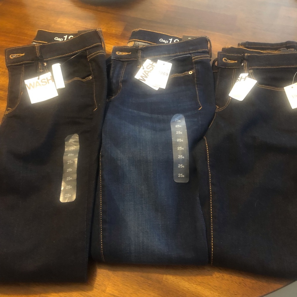 NWT's Bundle of 3 Gap 1969 Jeggings in size 25 Short!